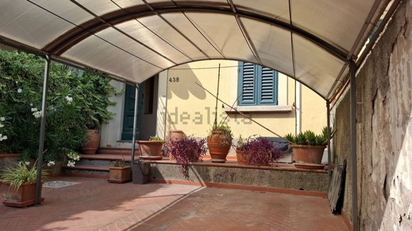 casa indipendente in vendita a Prato in zona Narnali
