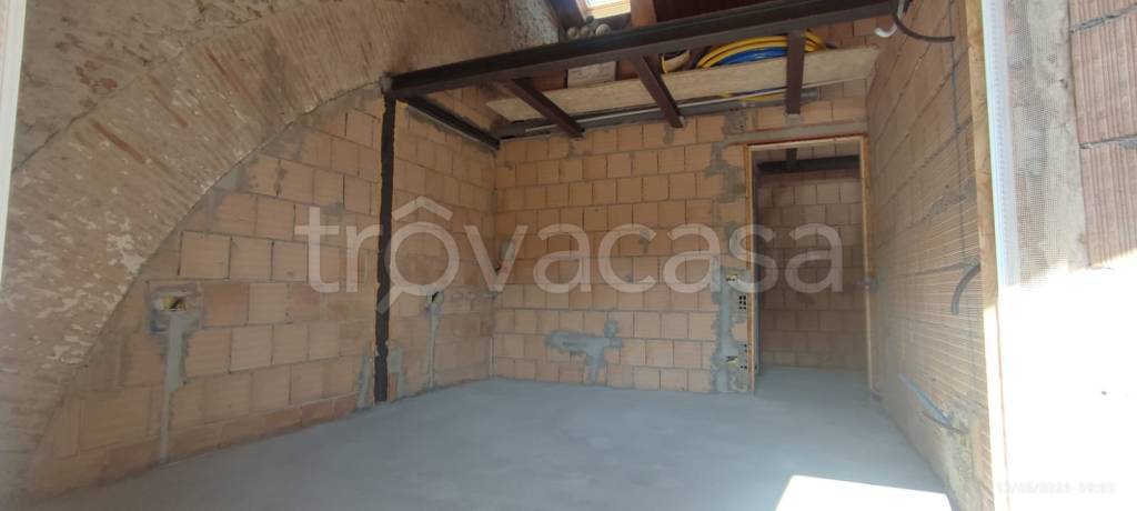 appartamento in vendita a Prato in zona Santa Lucia