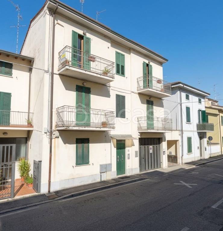 appartamento in vendita a Prato in zona Narnali