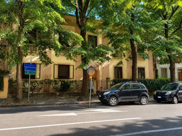 appartamento in vendita a Prato in zona La Macine