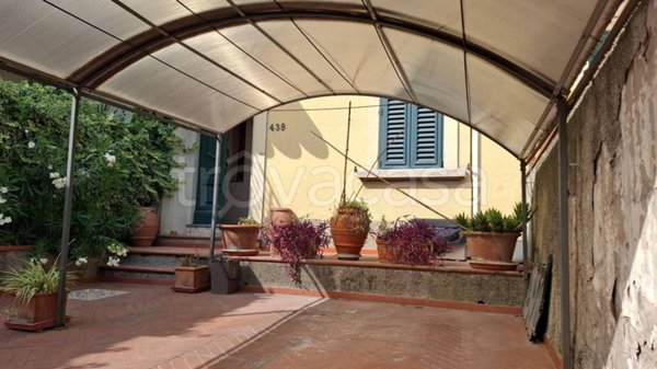 casa indipendente in vendita a Prato in zona Narnali