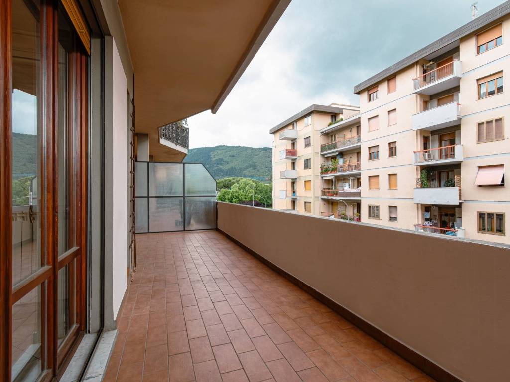 appartamento in vendita a Prato in zona Ponzano