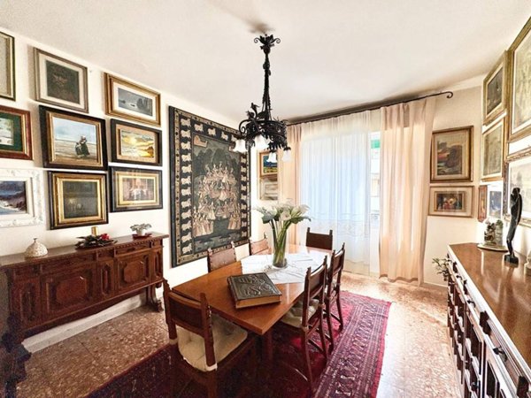 appartamento in vendita a Prato in zona Santa Gonda