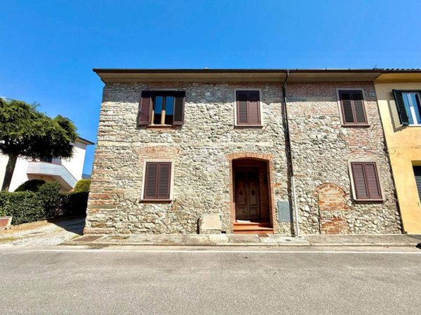 appartamento in vendita a Prato in zona Galciana