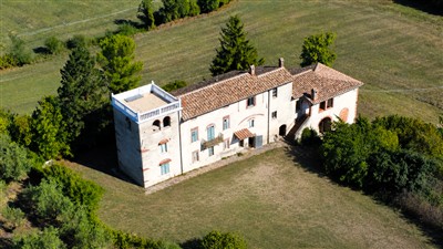 casa indipendente in vendita a Prato in zona Casale