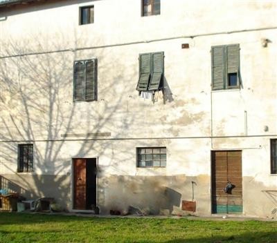 casa indipendente in vendita a Prato in zona Casale