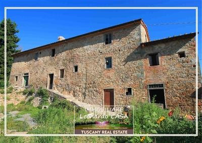 casa indipendente in vendita a Prato in zona Casale