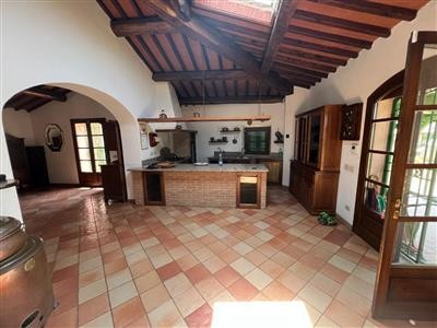 casa indipendente in vendita a Prato in zona Casale