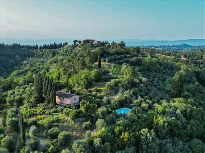 casa indipendente in vendita a Prato in zona Casale