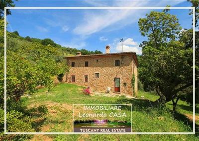 casa indipendente in vendita a Prato in zona Casale