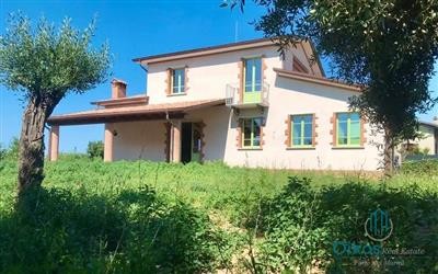 casa indipendente in vendita a Prato in zona Casale
