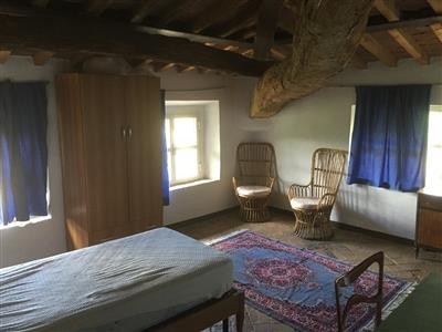 casa indipendente in vendita a Prato in zona Casale