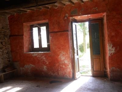 casa indipendente in vendita a Prato in zona Casale