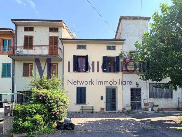 appartamento in vendita a Prato in zona San Giusto