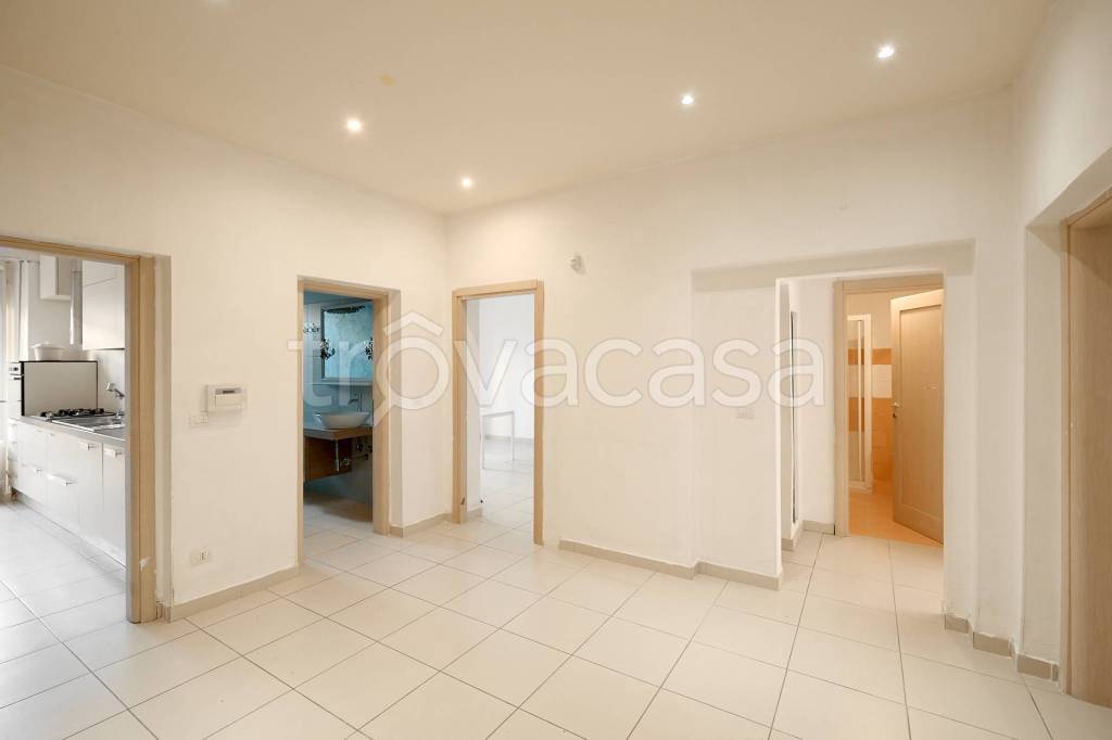 appartamento in vendita a Prato in zona Santa Gonda