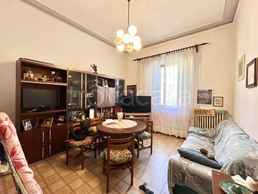 casa indipendente in vendita a Prato in zona Galciana