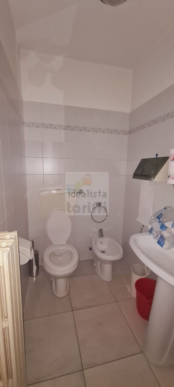 ufficio in vendita a Prato