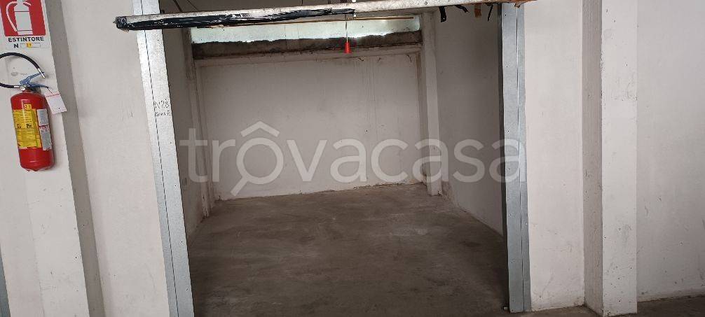 box auto in vendita a Prato
