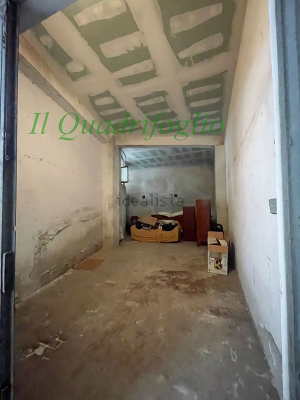 box auto in vendita a Prato in zona Santa Gonda