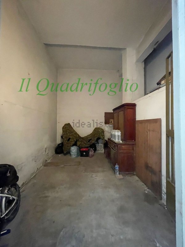 box auto in vendita a Prato in zona Santa Gonda