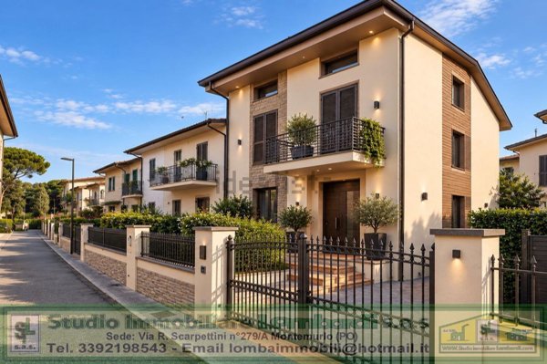 casa indipendente in vendita a Prato