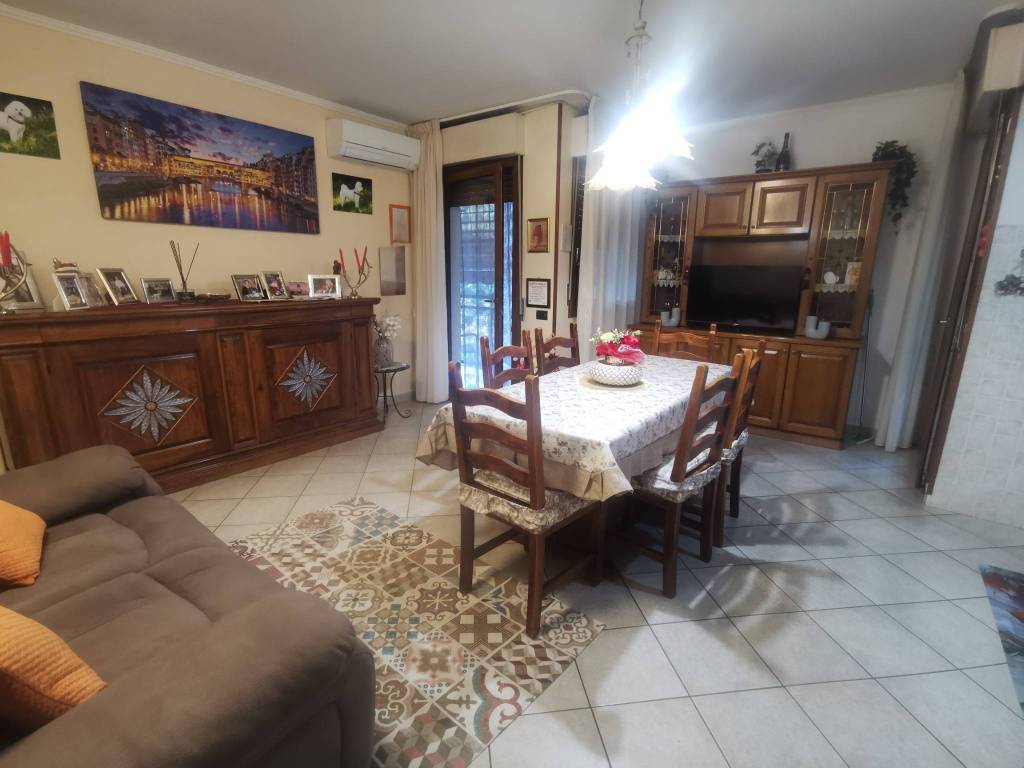 appartamento in vendita a Prato in zona Galciana
