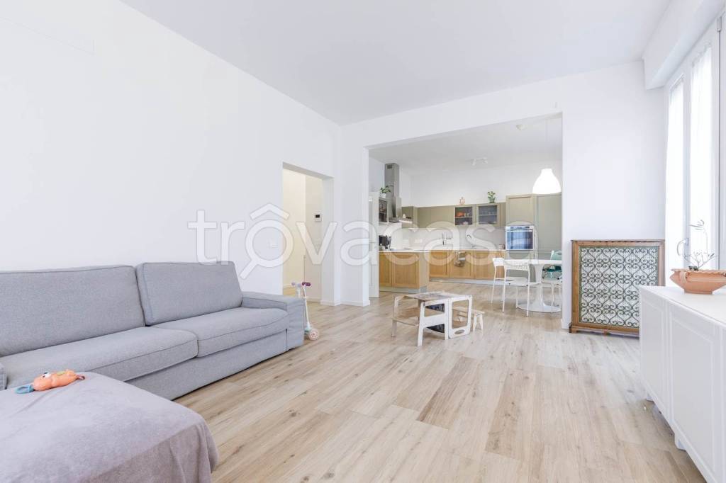appartamento in vendita a Prato in zona San Martino