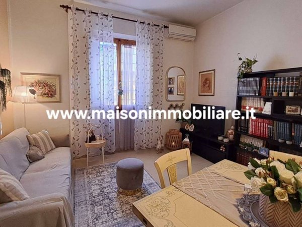 casa indipendente in vendita a Prato in zona Grignano