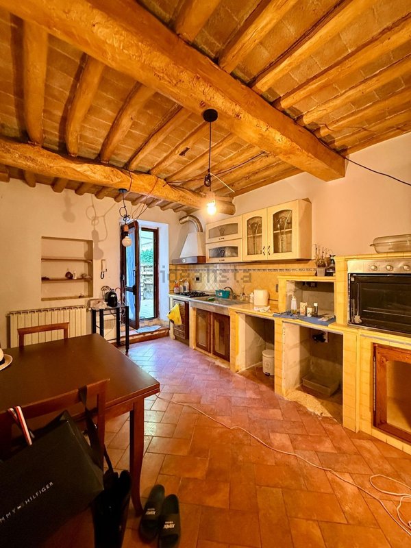 appartamento in vendita a Prato in zona La Querce