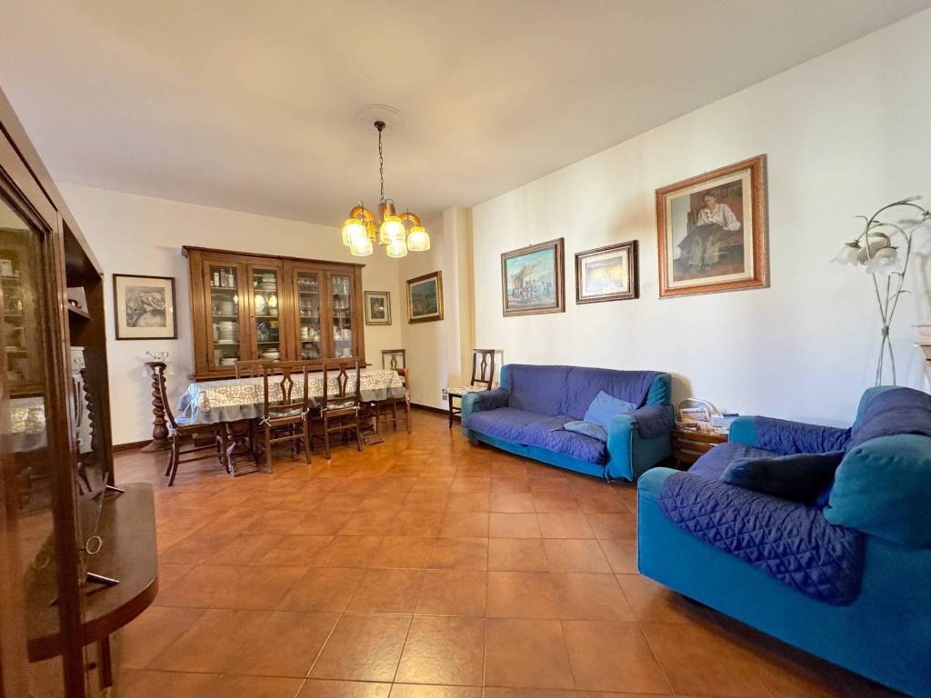 appartamento in vendita a Prato in zona Coiano