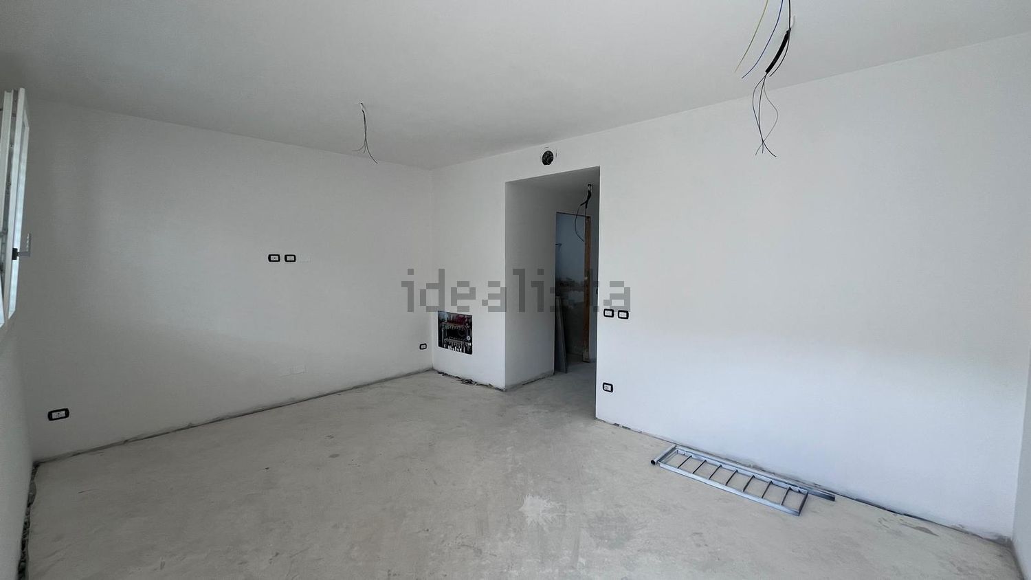 casa indipendente in vendita a Prato in zona Santa Lucia
