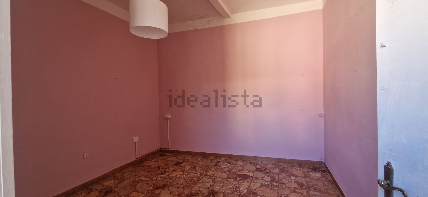 casa indipendente in vendita a Prato