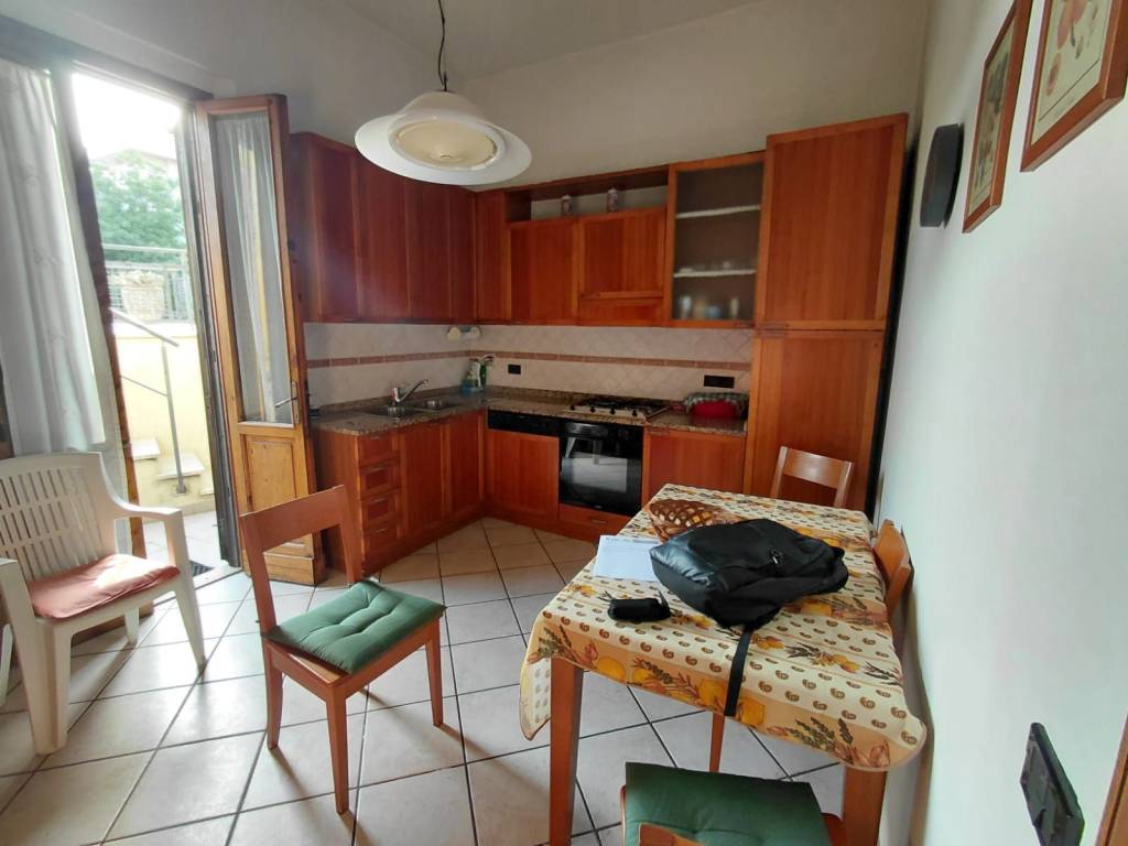 casa indipendente in vendita a Prato