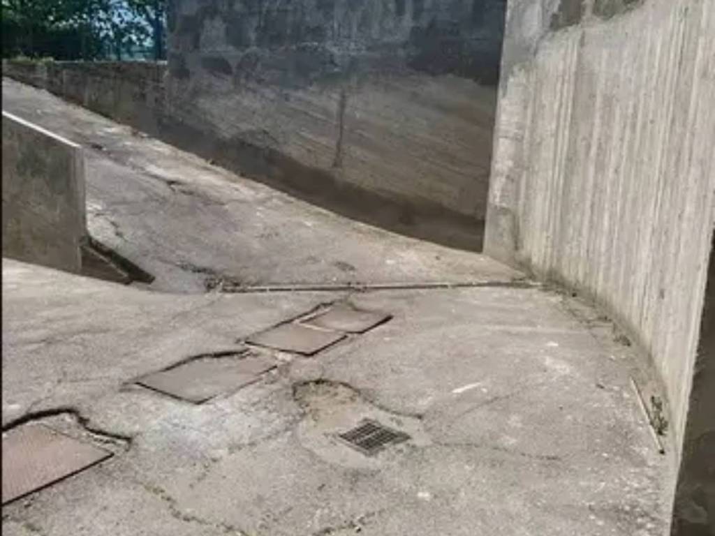 box auto in vendita a Prato in zona Galciana
