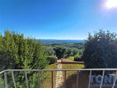 casa indipendente in vendita a Prato in zona Casale