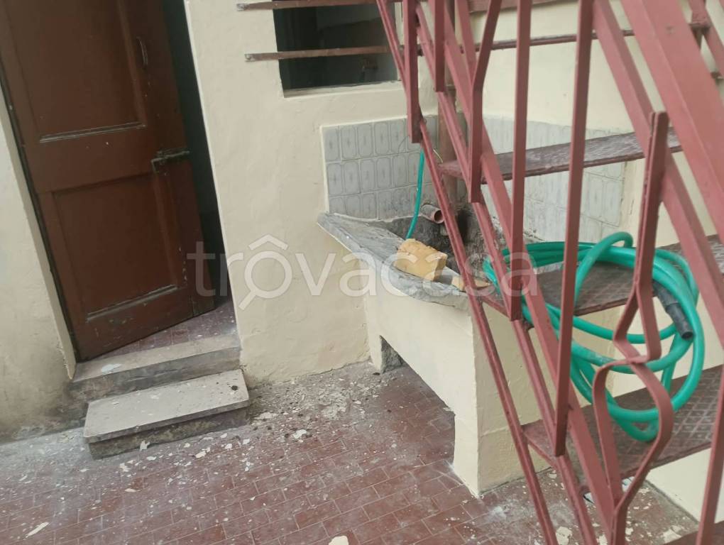 casa indipendente in vendita a Prato in zona Narnali