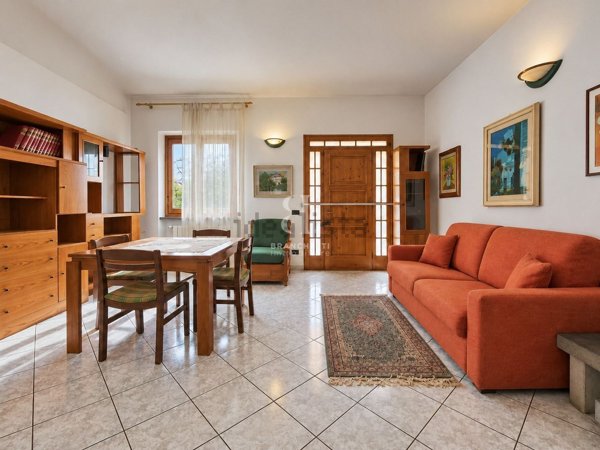 casa indipendente in vendita a Prato in zona Maliseti