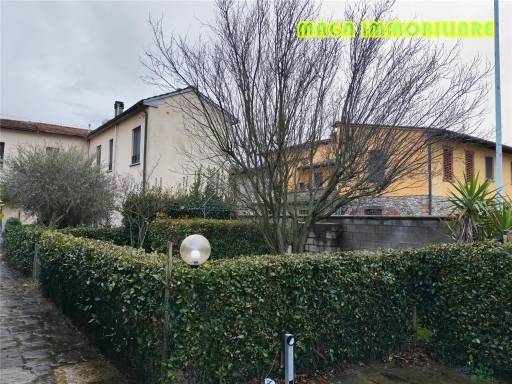 appartamento in vendita a Prato in zona Fontanelle