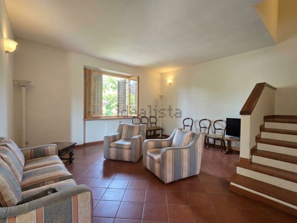 casa indipendente in vendita a Prato in zona Galceti