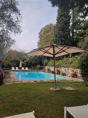 casa indipendente in vendita a Prato in zona Casale