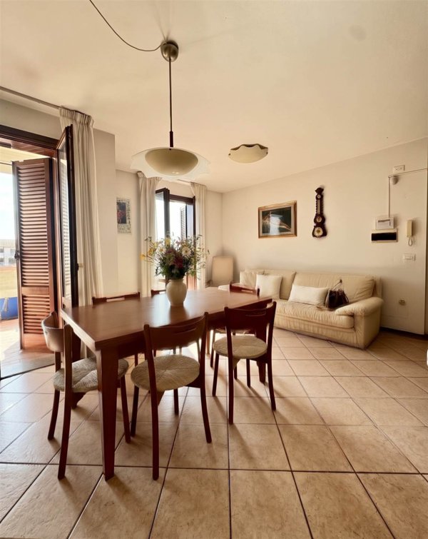 appartamento in vendita a Prato in zona Fontanelle