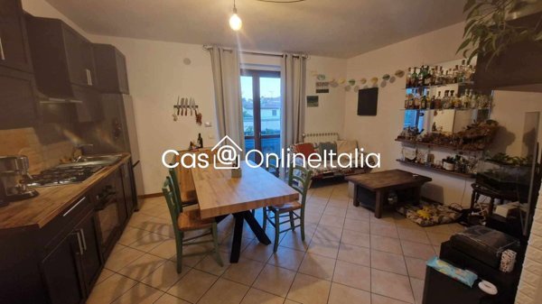 appartamento in vendita a Prato in zona Paperino