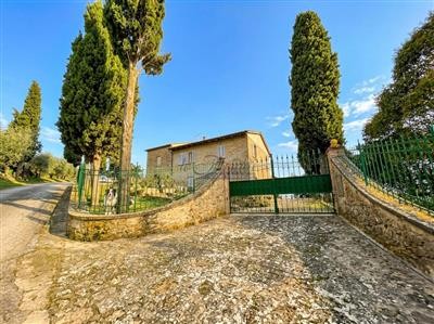 casa indipendente in vendita a Prato in zona Casale
