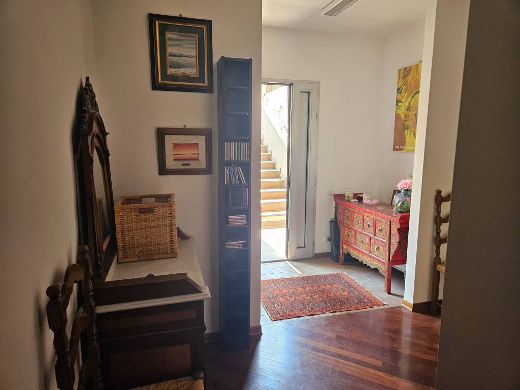 appartamento in vendita a Prato in zona Santa Gonda