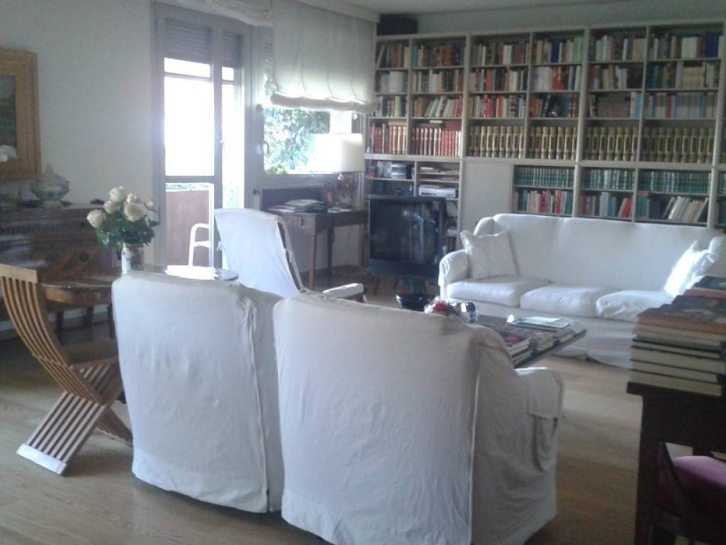 appartamento in vendita a Prato in zona Ponzano