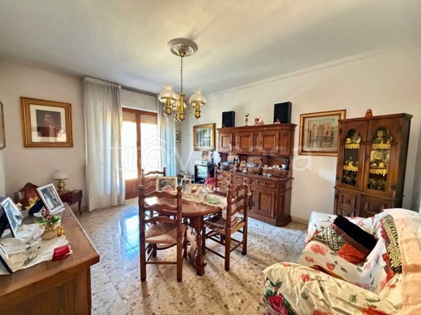appartamento in vendita a Prato in zona Grignano