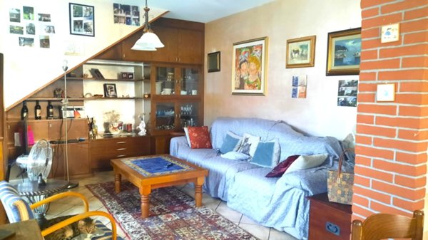 casa indipendente in vendita a Vaiano
