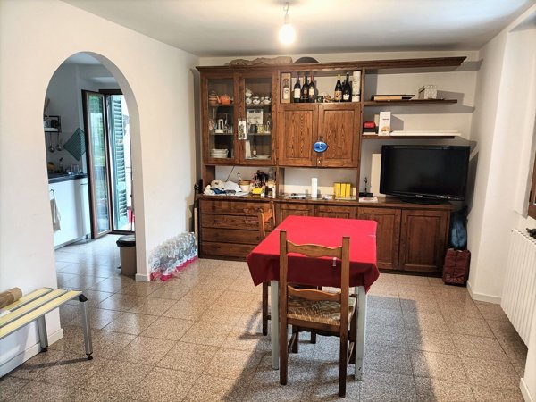 casa indipendente in vendita a Vaiano
