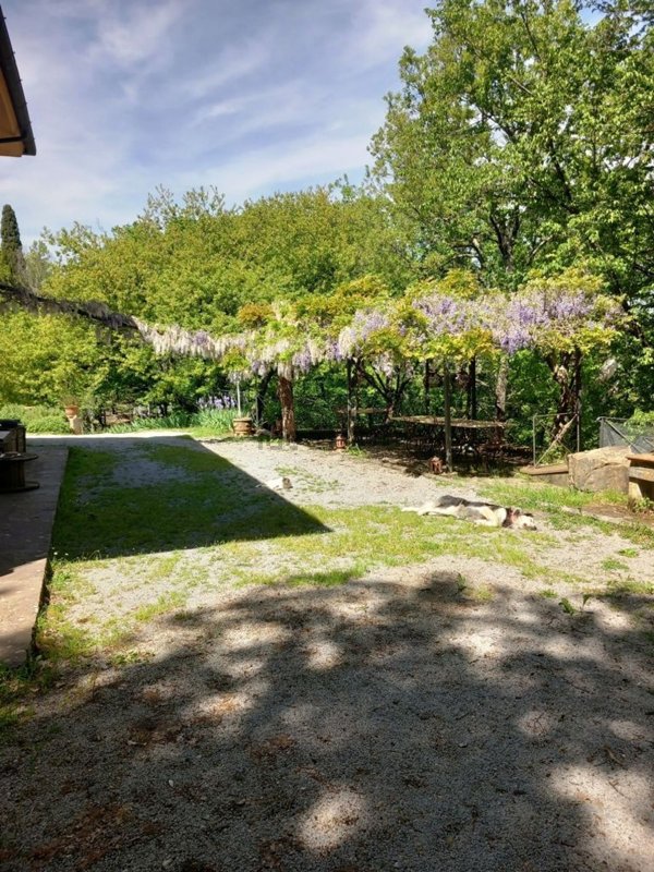 casa indipendente in vendita a Vaiano
