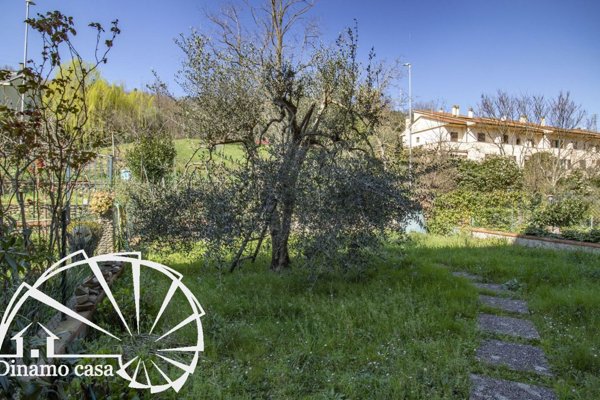 casa indipendente in vendita a Vaiano